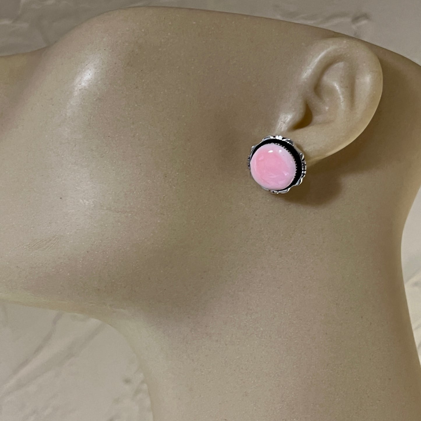Pink conch shell 3/4" round stud earrings, sterling silver Navajo Phyllis Smith 452
