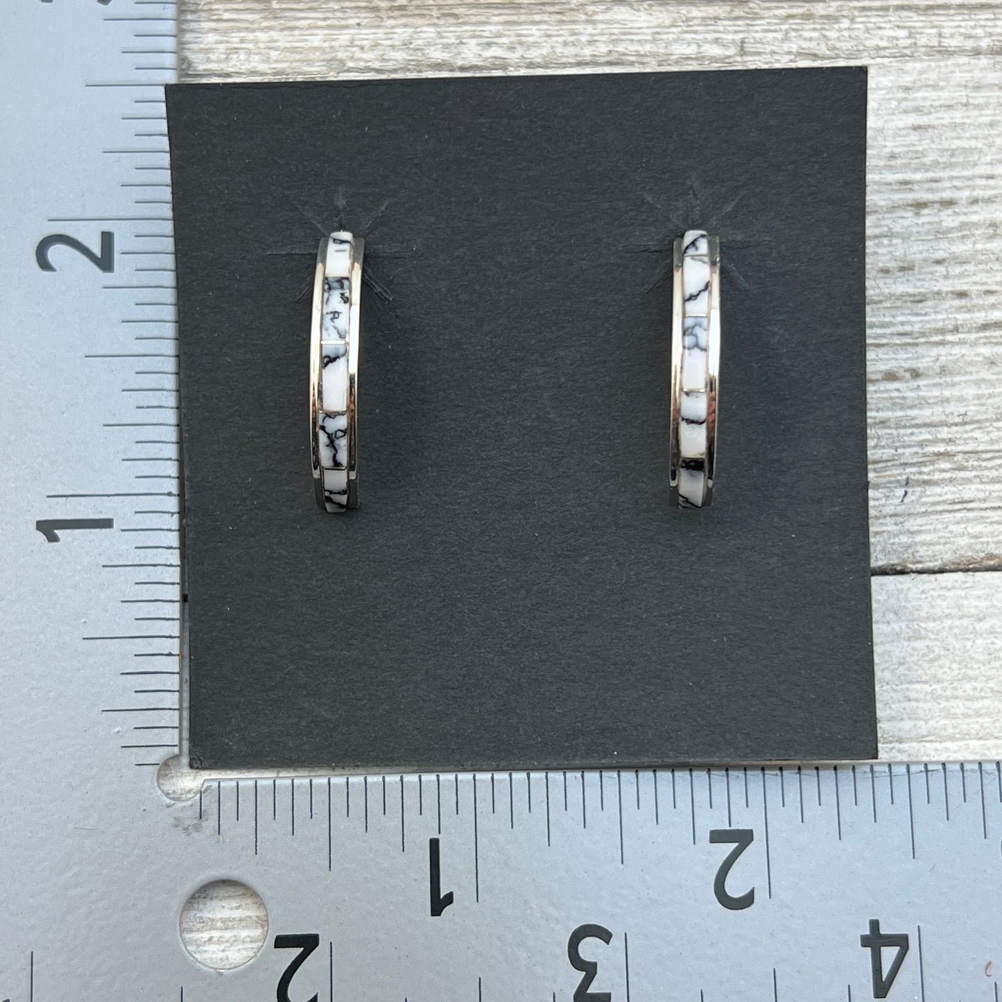 Small lightweight White Buffalo 1" hoop earrings Sterling silver Nathaniel Cynthia Johnson 432