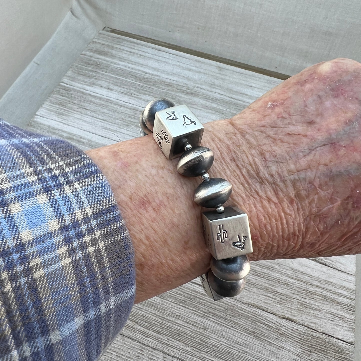 Handmade Navajo Pearls, beads, elastic, Stretch bracelet sterling silver 7" Sharon Cooley