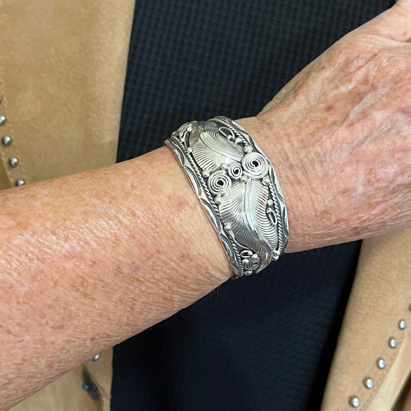 6.75" all silver floral Cuff Bracelet Navajo Darrell Morgan signed western floral design