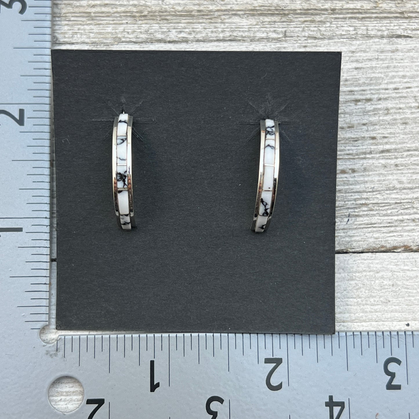 Small lightweight White Buffalo 1" hoop earrings Sterling silver Nathaniel Cynthia Johnson 433