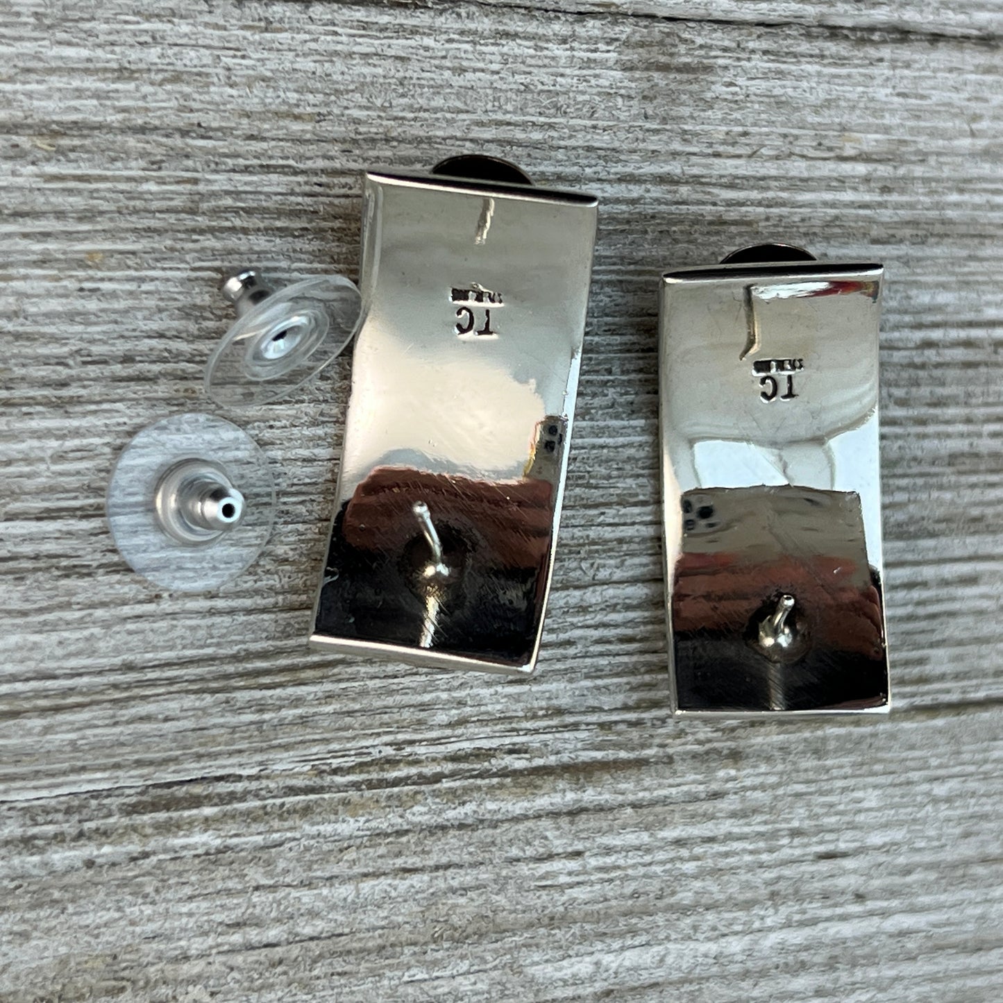 Modern Sterling silver Navajo handmade Bar ribbed rectangle earrings, Thomas Charley
