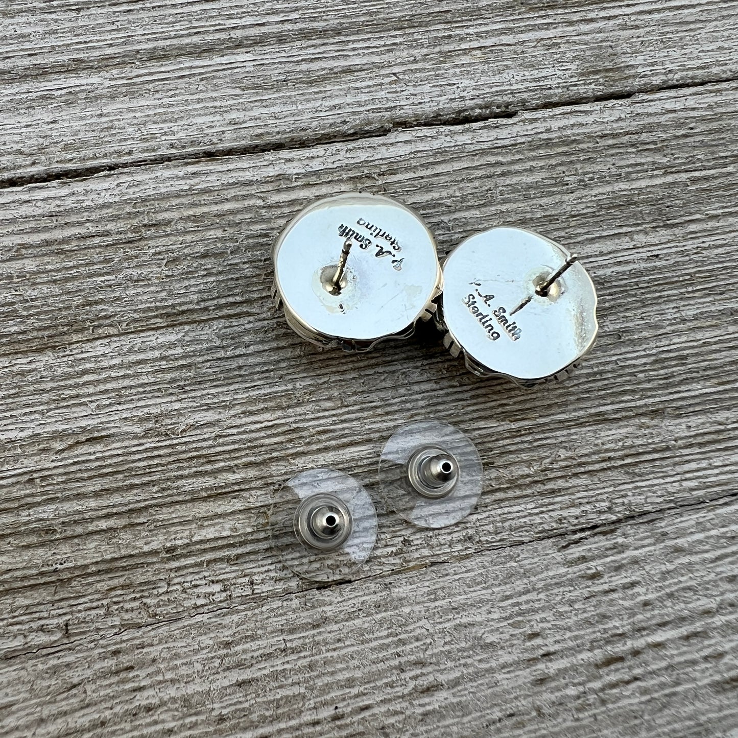 Pink conch shell 3/4" round stud earrings, sterling silver Navajo Phyllis Smith 452