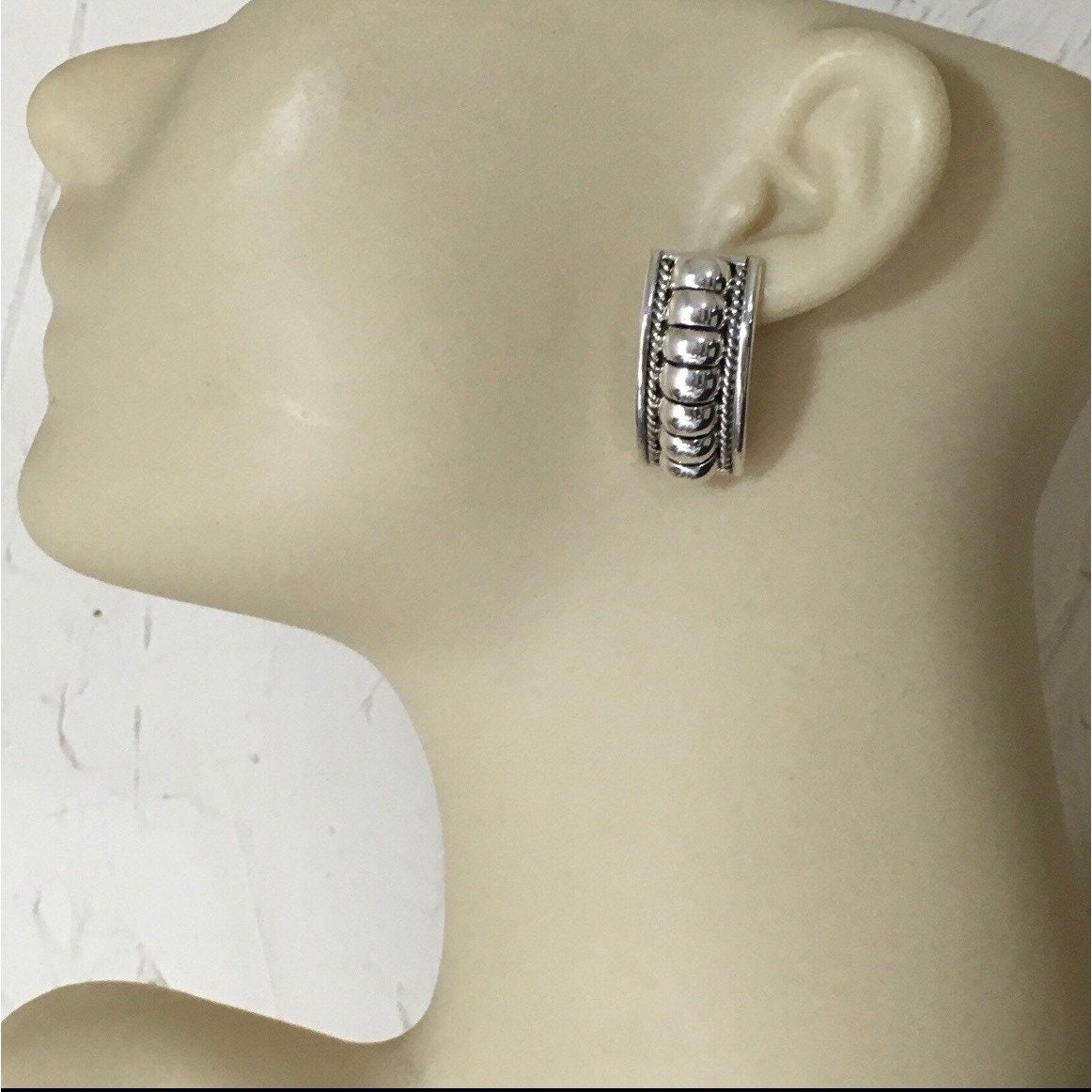 Modern Sterling silver Navajo handmade Bar ribbed rectangle earrings, Thomas Charley