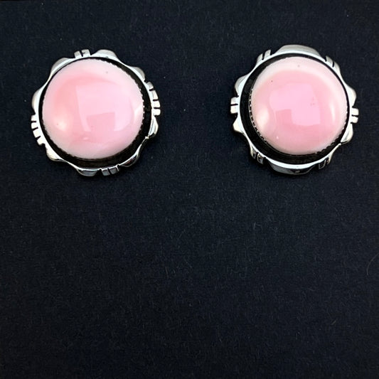 Pink conch shell 3/4" round stud earrings, sterling silver Navajo Phyllis Smith 451