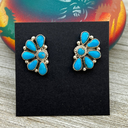 Bright Blue Kingman turquoise Half Cluster earrings Alicia Wilson Zuni signed 876