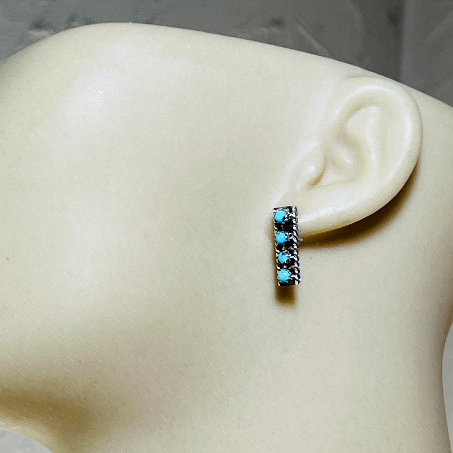 Turquoise snake eye turquoise dot small 3/4" Bar earrings Janice Spencer ER13