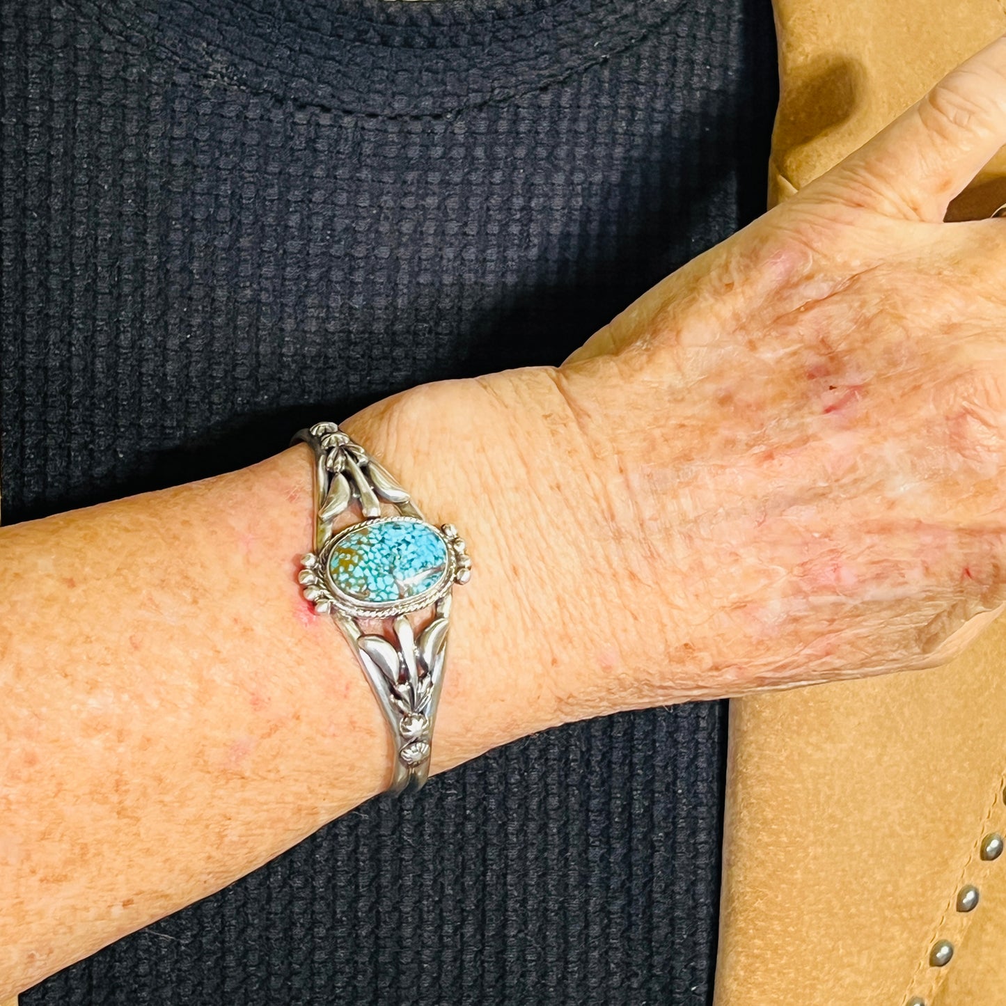 6 1/4" Kingman Turquoise cuff bracelet sterling silver Bobby Platero BR18
