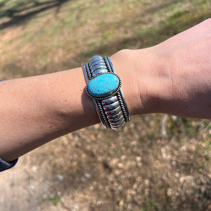 6 1/2" - 6 3/4" Kingman Spiderweb Turquoise cuff bracelet sterling silver TOM CHARLEY