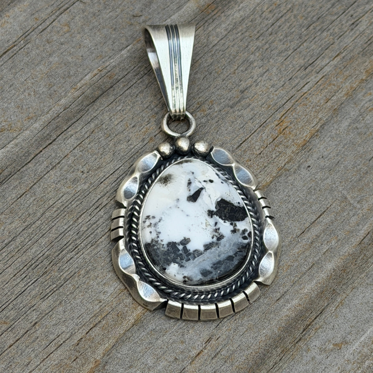 White Buffalo Stone Sterling silver pendant Daniel Benally Navajo PD2
