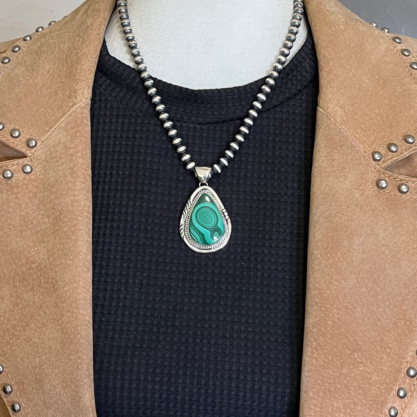 Malichite Pendant Sterling Silver Navajo handmade Junior Begay 532