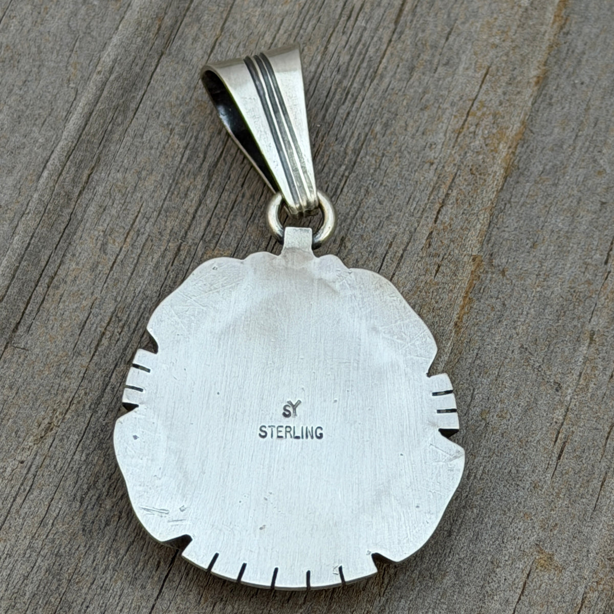 White Buffalo Stone Sterling silver pendant Daniel Benally Navajo PD1