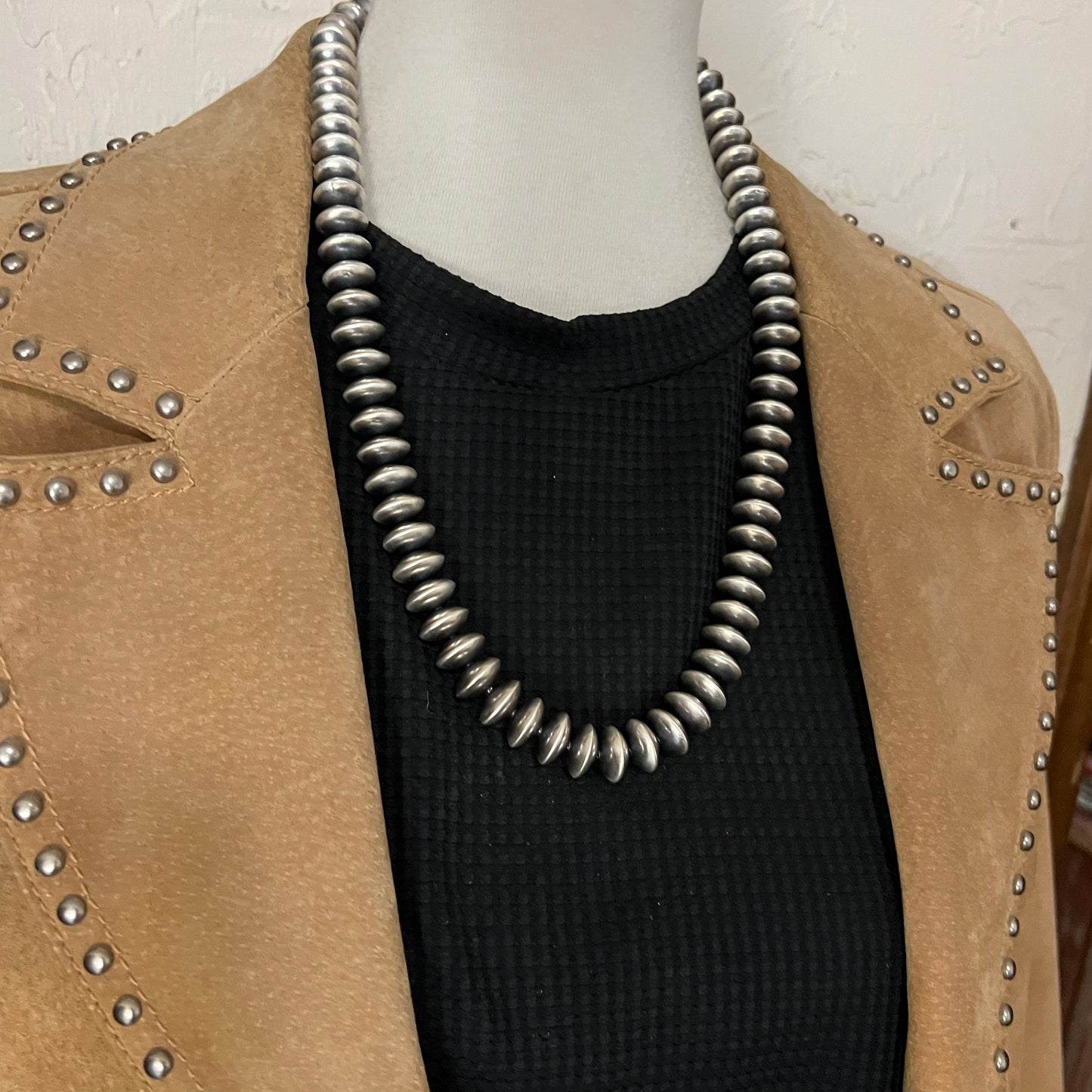 24" Navajo Handmade Sterling Silver Pearl Saucer Bead Necklace Bryannen Halwood Signed