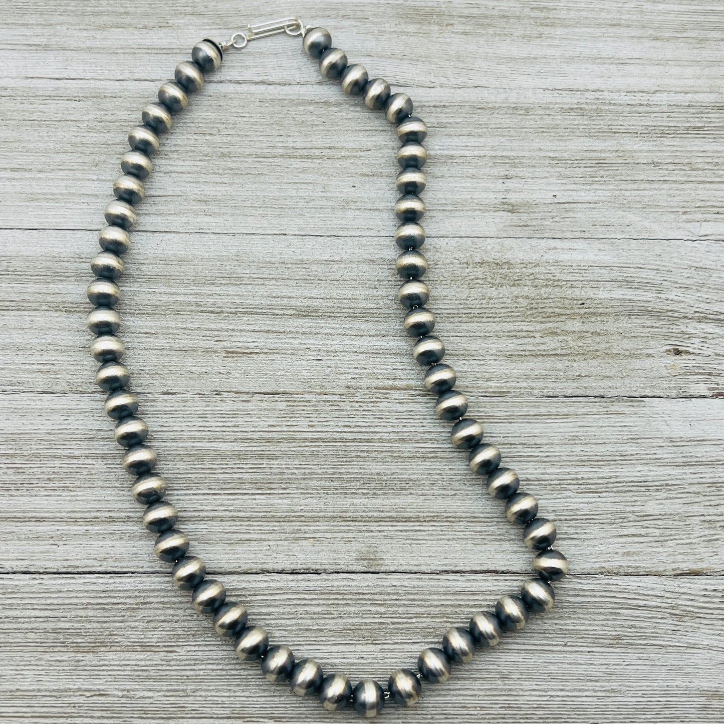 20" Sterling silver Navajo handmade 9mm round bead Pearl necklace Bryannen Halwood signed