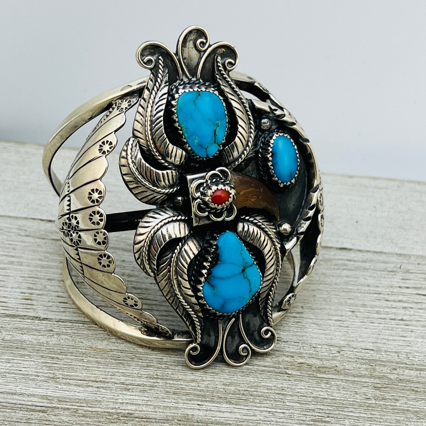 7 1/2" large Vintage Kakiki Turquoise cuff bracelet vintage collectible