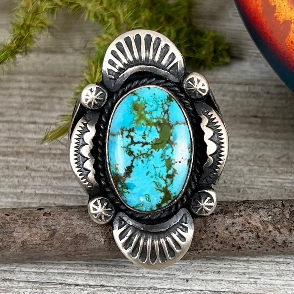 Size 8 / I  Beautiful High Grade, Blue, Kingman spiderweb Turquoise ring, Heavy handmade by Navajo artist, Gilbert Tom, signed