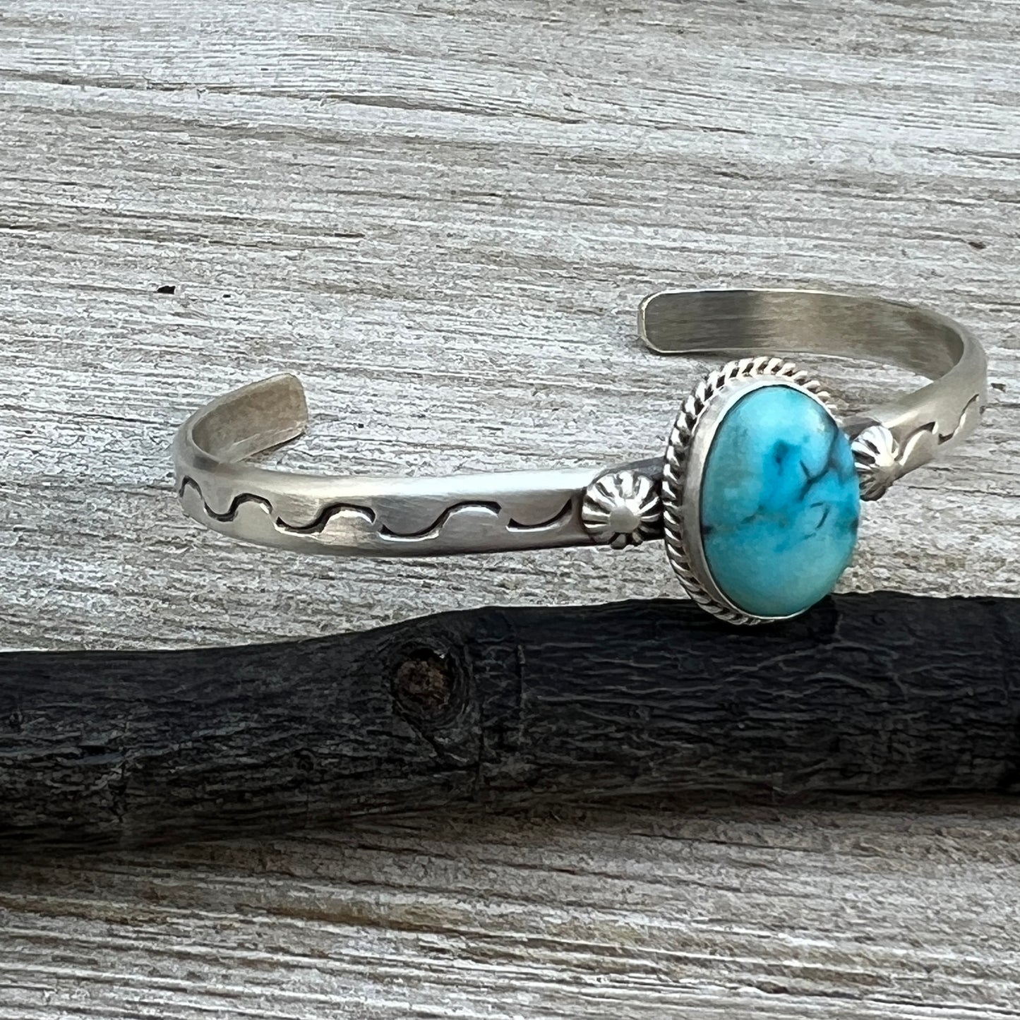Blue Kingman Turquoise BOHO narrow Cuff bracelet Sterling Silver Samuel Yellowhair 17