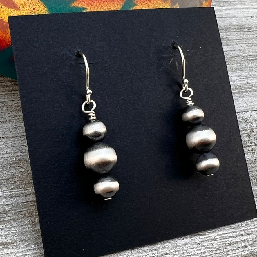 Graduated Sterling Silver Oxidized Pearl Earrings, Southwest Silver beads, Western 6mm 8mm