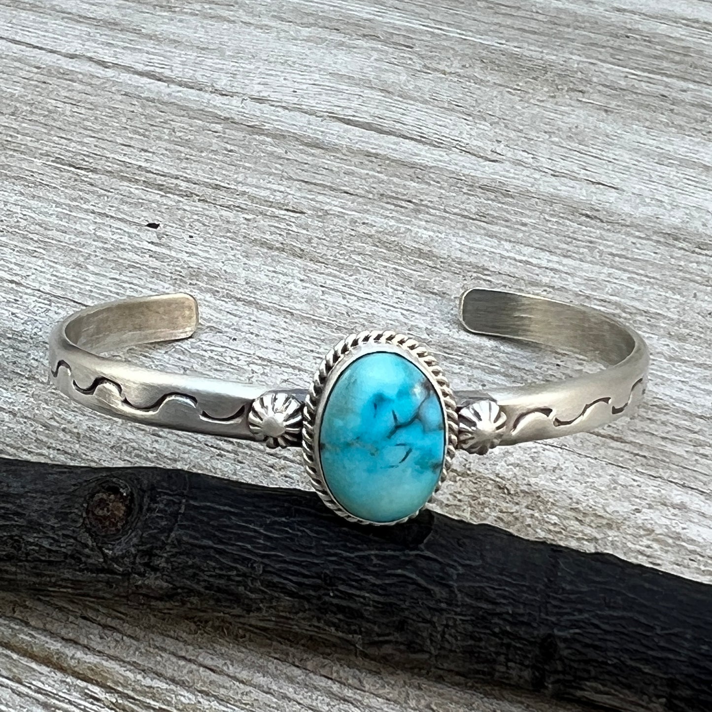 Blue Kingman Turquoise BOHO narrow Cuff bracelet Sterling Silver Samuel Yellowhair 17