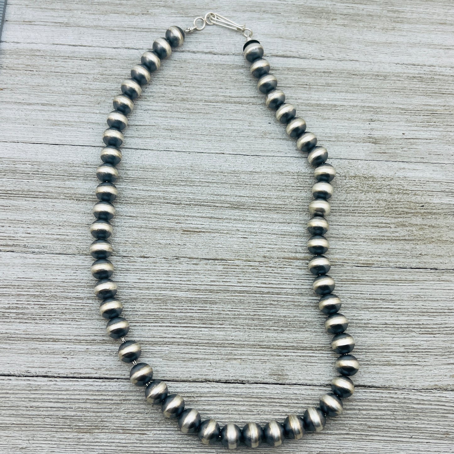18" Sterling silver Navajo handmade 9mm round bead Pearl necklace Bryannen Halwood 716