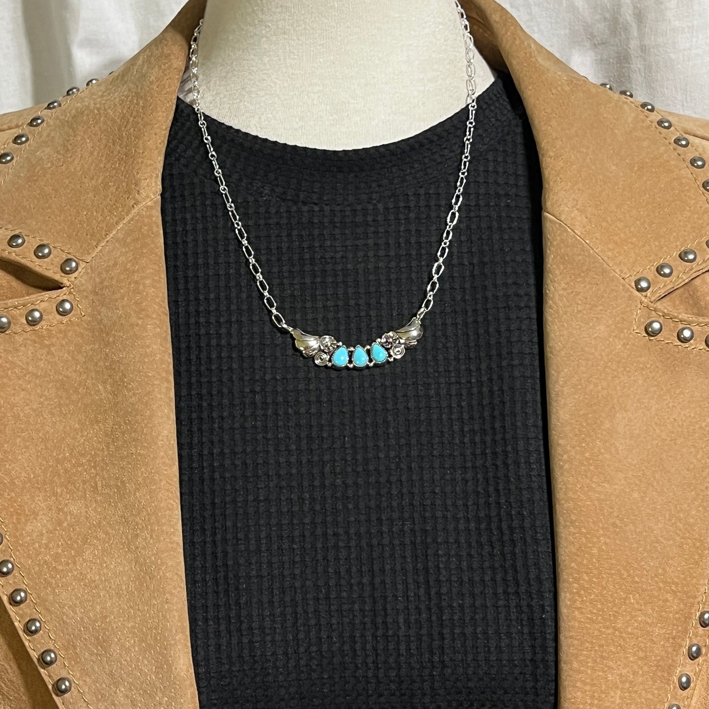 19" adjustable Blue Campitos 3 stone floral bar necklace Sterling Silver NK25