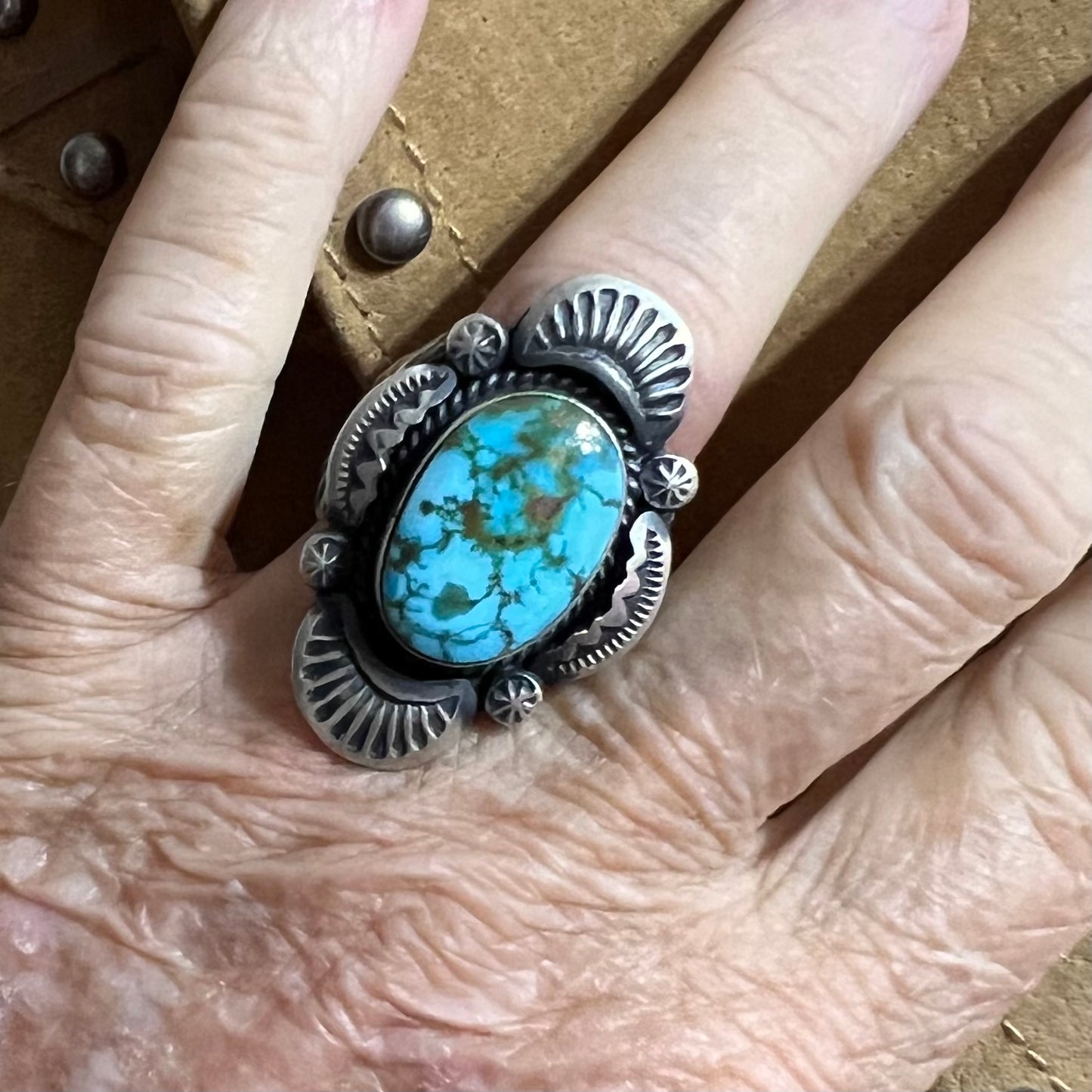 Size 8 / A  Beautiful High Grade, Blue, Kingman spiderweb Turquoise ring, Heavy handmade by Navajo artist, Gilbert Tom, signed,